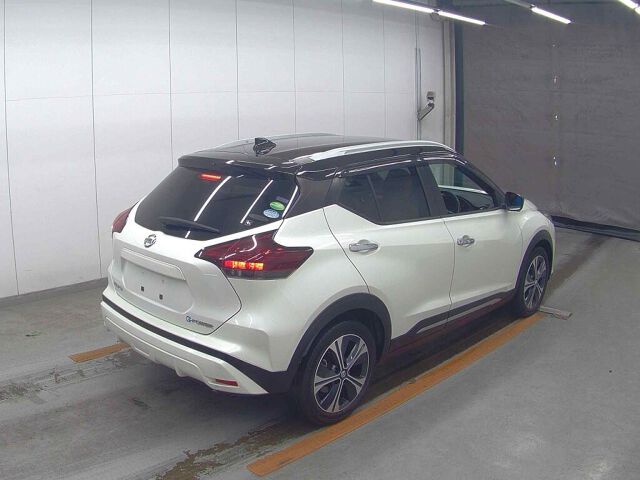2021 Nissan Kicks X Two-Tone Interior Edition auction photo 5