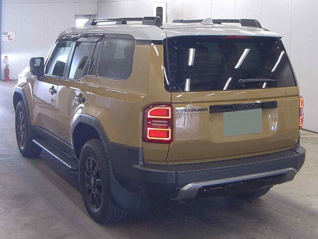 2024 Toyota Land Cruiser 250 ZX First Edition 4WD auction photo 2
