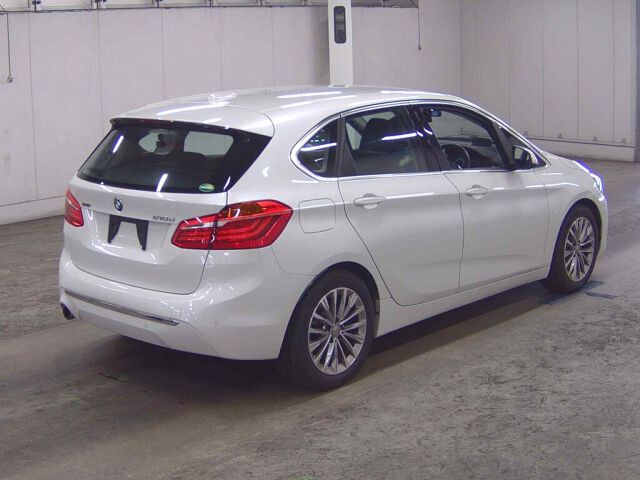 2018 BMW 2 Series 218DXDアクツアラグ 4WD auction photo 5