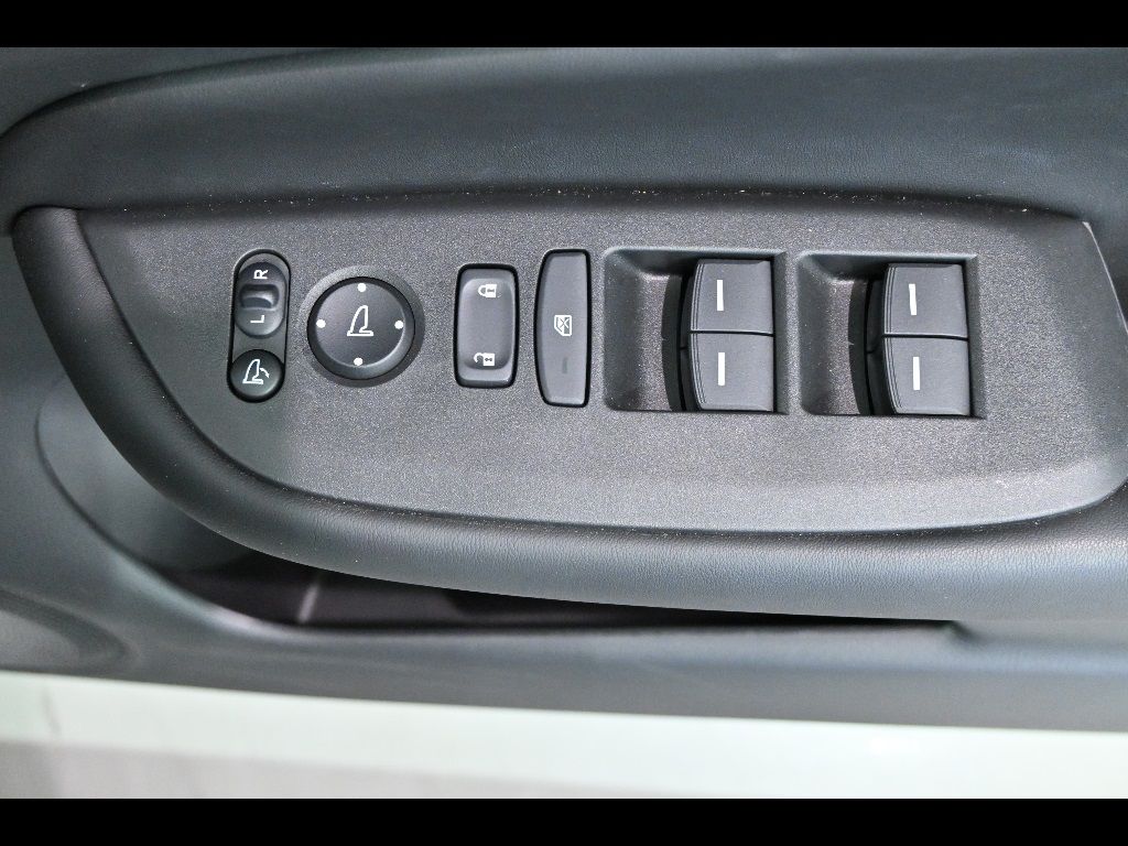 2025 Honda Fit 4WD ホーム auction photo 12