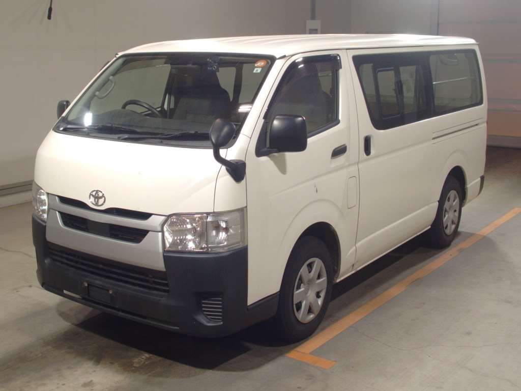 Japan Auction Vehicles 4 2021 Toyota Hiace DX auction photo