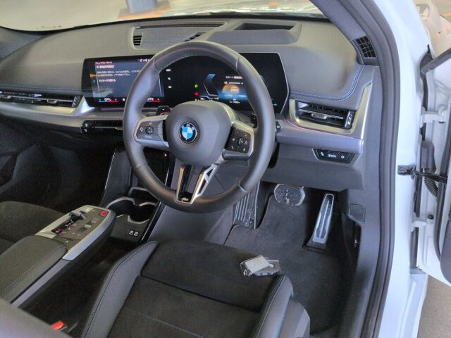 2025 BMW X1 XDRIV20D M Sport 4WD auction photo 3