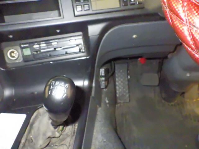 2012 Mitsubishi Fuso Refrigerated and frozen trucks auction photo 8