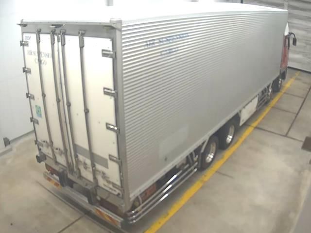 2012 Mitsubishi Fuso Refrigerated and frozen trucks auction photo 2