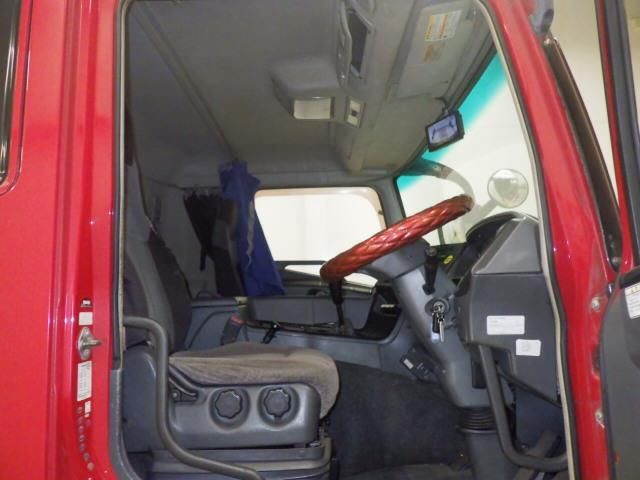 2012 Mitsubishi Fuso Refrigerated and frozen trucks auction photo 6