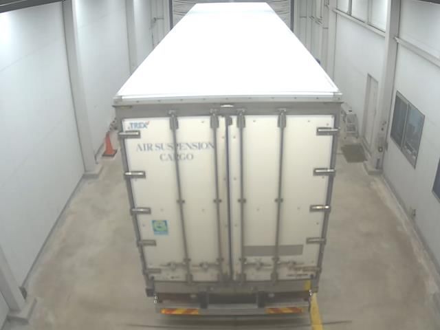 2012 Mitsubishi Fuso Refrigerated and frozen trucks auction photo 3