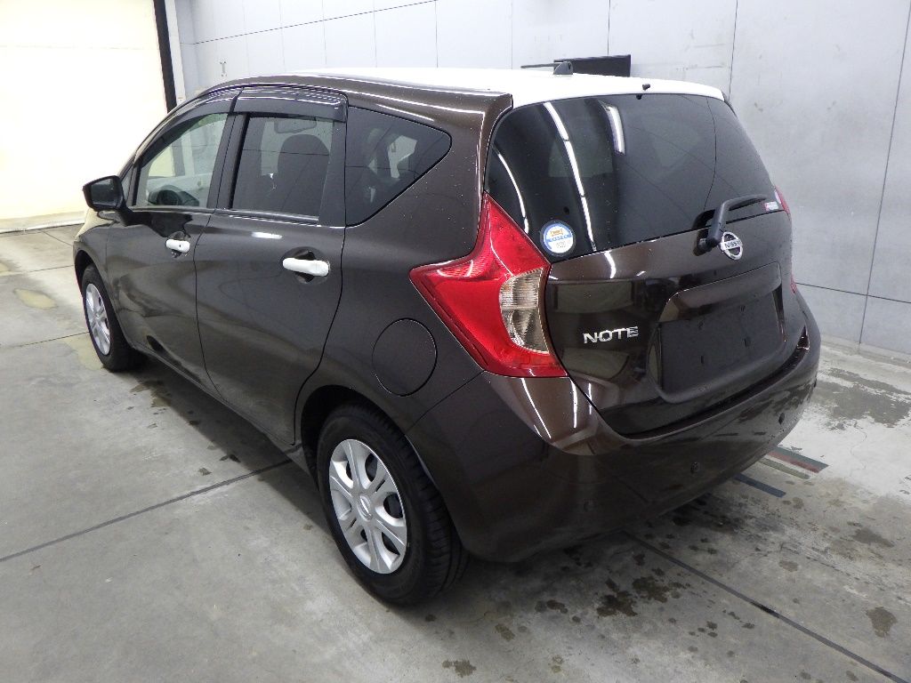 2015 Nissan ノート HB X auction photo 5