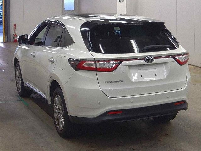 2019 Toyota Harrier premium auction photo 2
