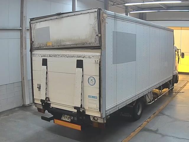 2010 Isuzu Forward バン auction photo 2