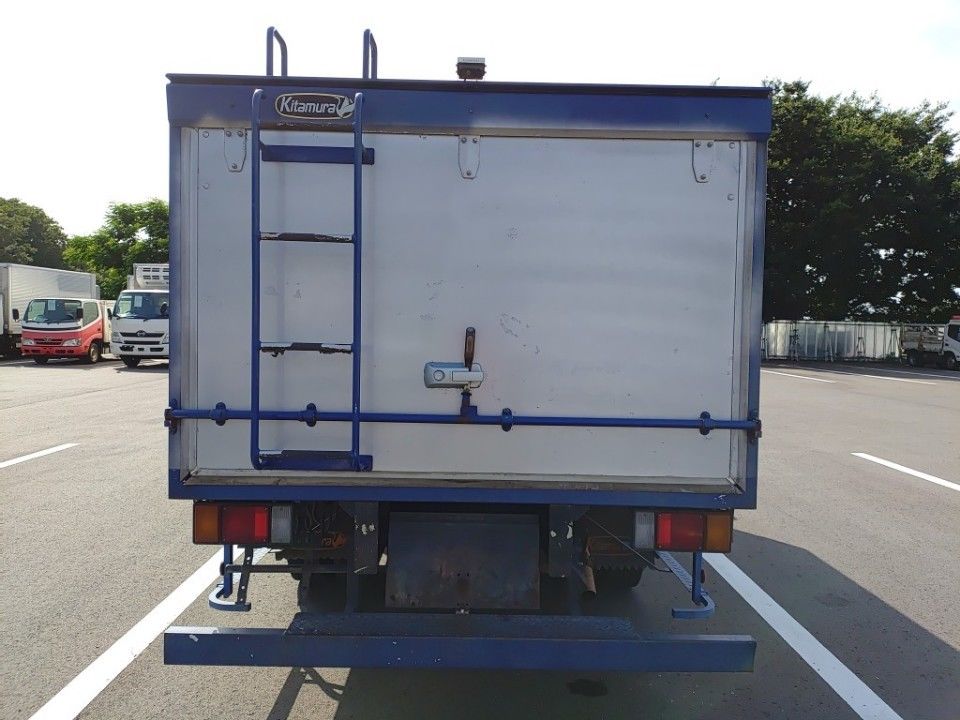 2012 Isuzu Elf auction photo 5