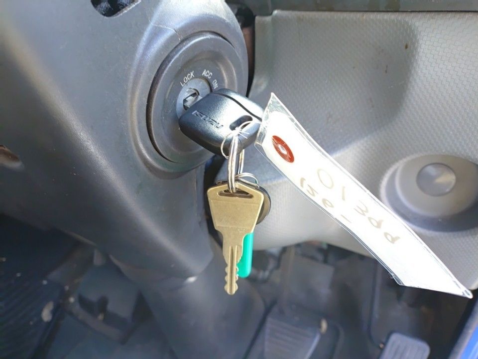 2012 Isuzu Elf auction photo 15