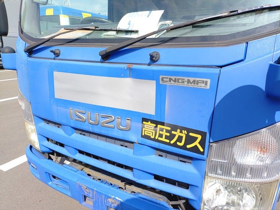2012 Isuzu Elf auction photo 19