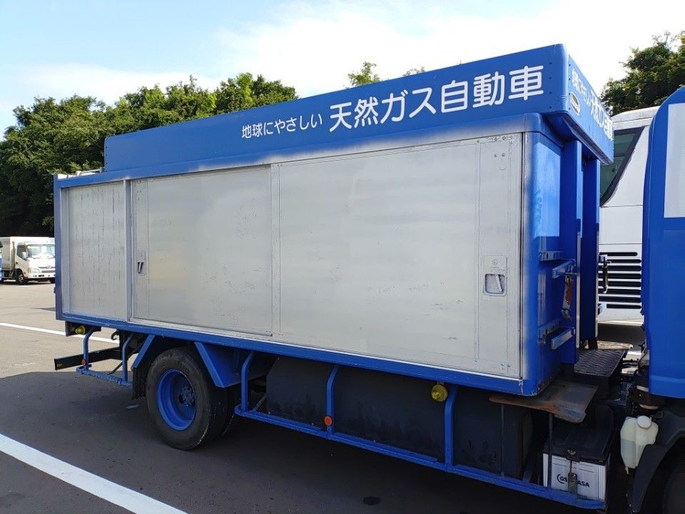 2012 Isuzu Elf auction photo 23