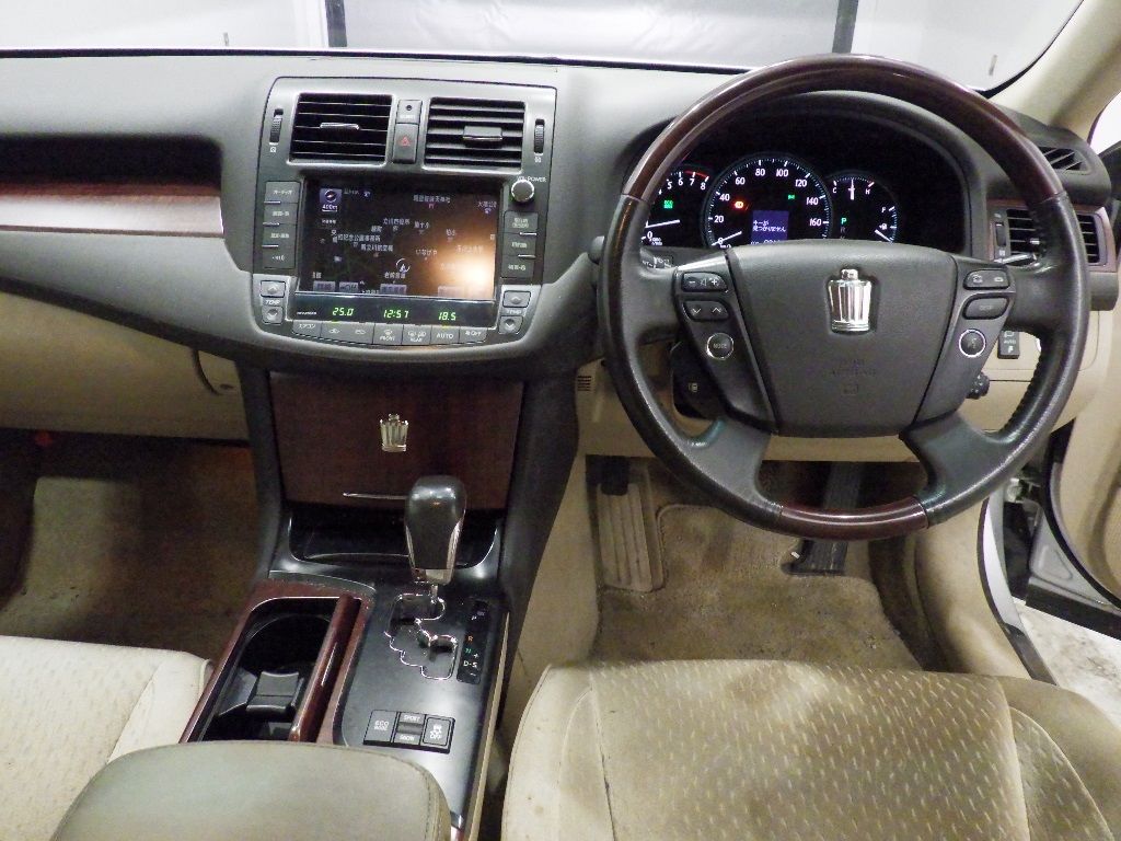 2008 Toyota クラウン SED Royal Saloon Navi Package auction photo 3