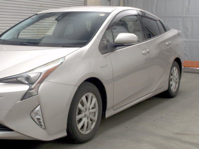 2016 Toyota Prius A auction photo 4