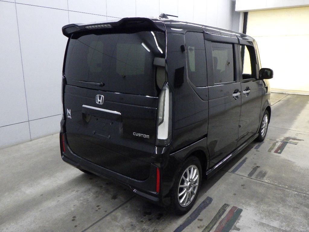 2023 Honda N-BOX Custom Turbo auction photo 2