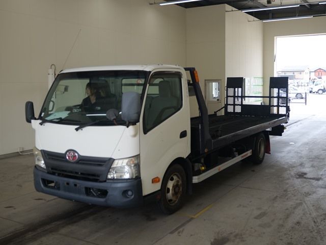2011 Toyota Dyna ローダー Japan auction vehicle