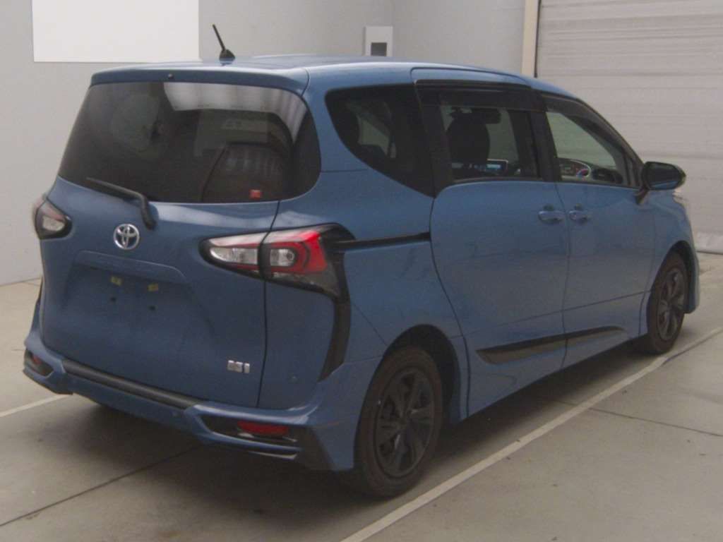2022 Toyota Sienta HV Fanbase G Safety ED2 auction photo 2