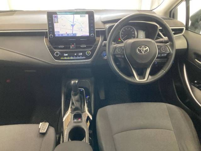 2022 Toyota Corolla ハイブリッド S auction photo 2