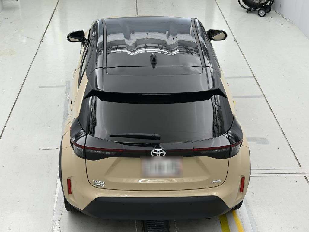 2023 Toyota Yaris Cross Z 4WD auction photo 8