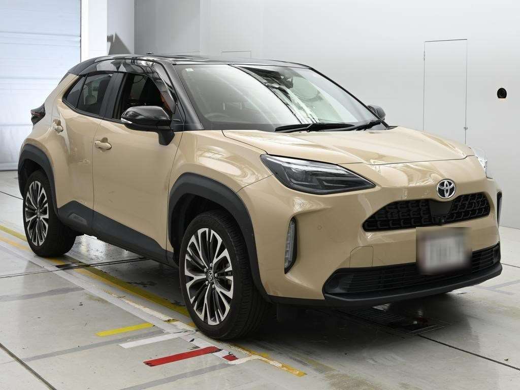 2023 Toyota Yaris Cross Z 4WD auction photo 5