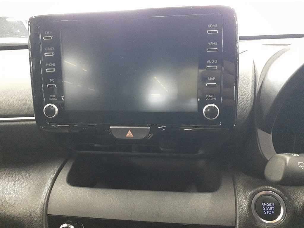2023 Toyota Yaris Cross Z 4WD auction photo 12