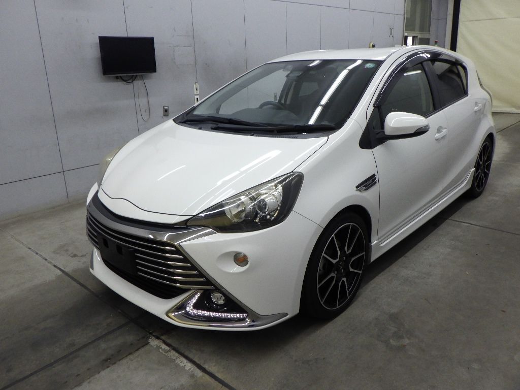 2015 Toyota Aqua G Gs auction photo 4