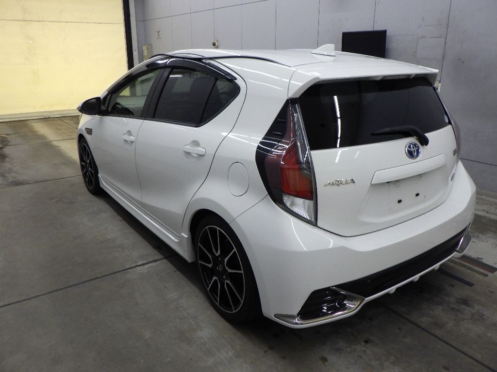 2015 Toyota Aqua G Gs auction photo 5