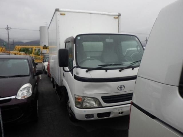 Japan Auction Vehicles 5 2006 Toyota Dyna アルミバン IC/D-TB auction photo