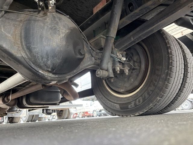 2007 Isuzu Elf ヒラ auction photo 10