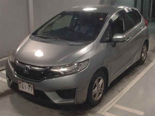2016 Honda Fit 13G Fパッケージ auction photo 4