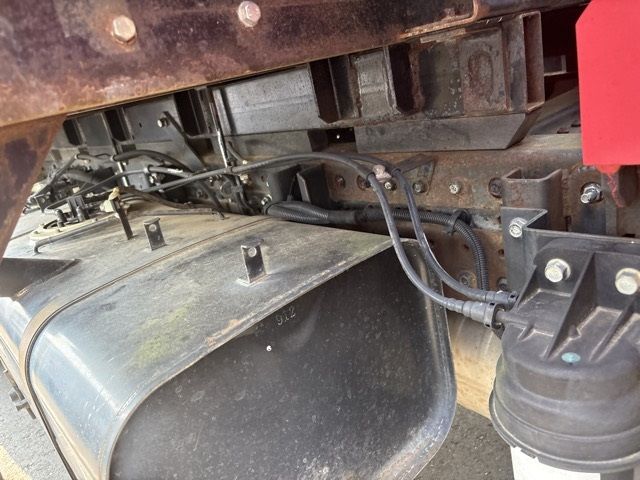 2015 Mitsubishi Fuso Canter Flat self-propelled crane auction photo 17