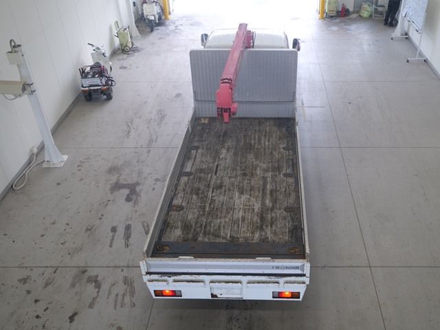 2015 Mitsubishi Fuso Canter Flat self-propelled crane auction photo 3