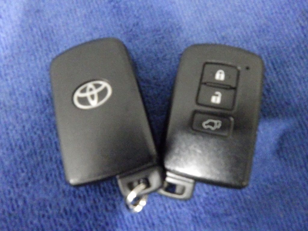 2014 Toyota Harrier premium auction photo 12