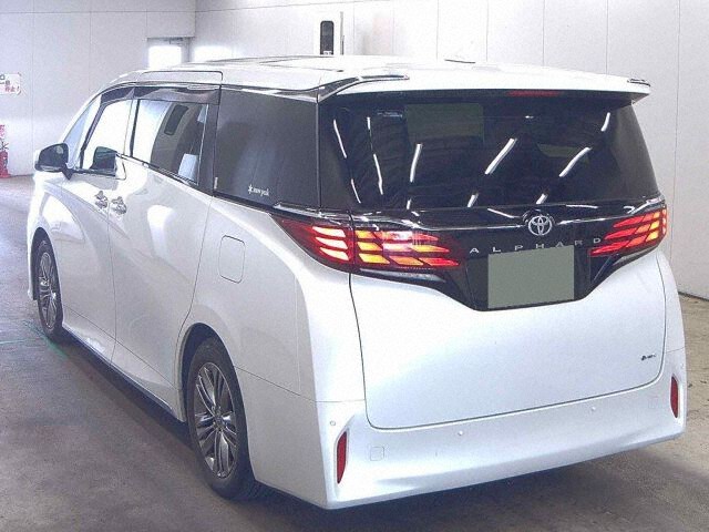 2024 Toyota Alphard Z auction photo 2