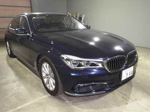 2016 BMW 7 Series 740i M Sport auction photo 3