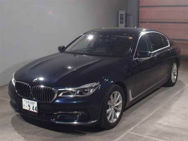 2016 BMW 7 Series 740i M Sport Japan auction vehicle