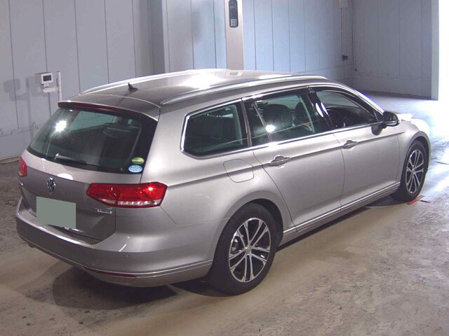 2015 Volkswagen パサートヴァリアント TSIコンフォートライン auction photo 5