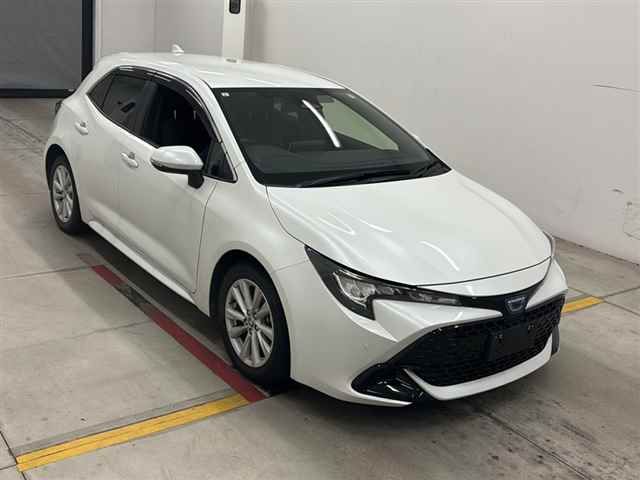 2023 Toyota Corolla Sport ハイブリッドG Japan auction vehicle