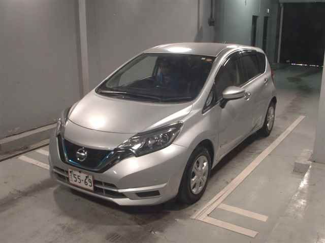 2019 Nissan Note e-パワー エマブレ auction photo 4