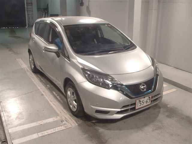 2019 Nissan Note e-パワー エマブレ Japan auction vehicle