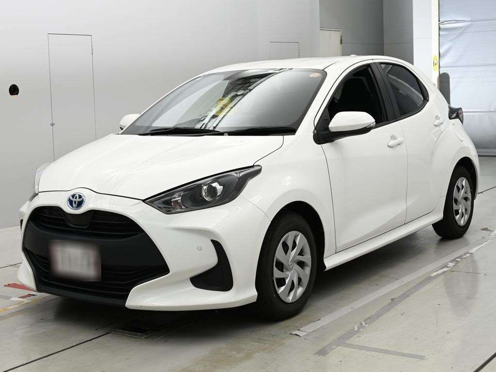 Japan Auction Vehicles 14 2023 Toyota Yaris ハイブリッドX auction photo