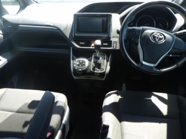 2015 Toyota Esquire auction photo 3