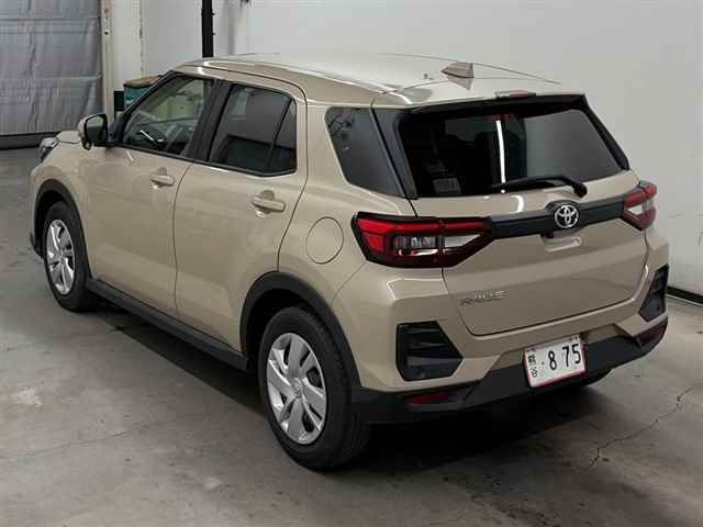 2023 Toyota Raize X 4WD auction photo 2