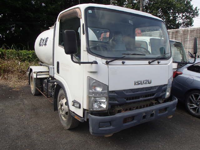 Japan Auction Vehicles 6 2015 Isuzu Elf Sansuisha auction photo