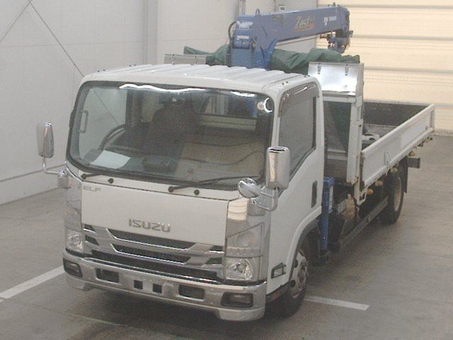 Japan Auction Vehicles 10 2020 Isuzu Elf With crane auction photo