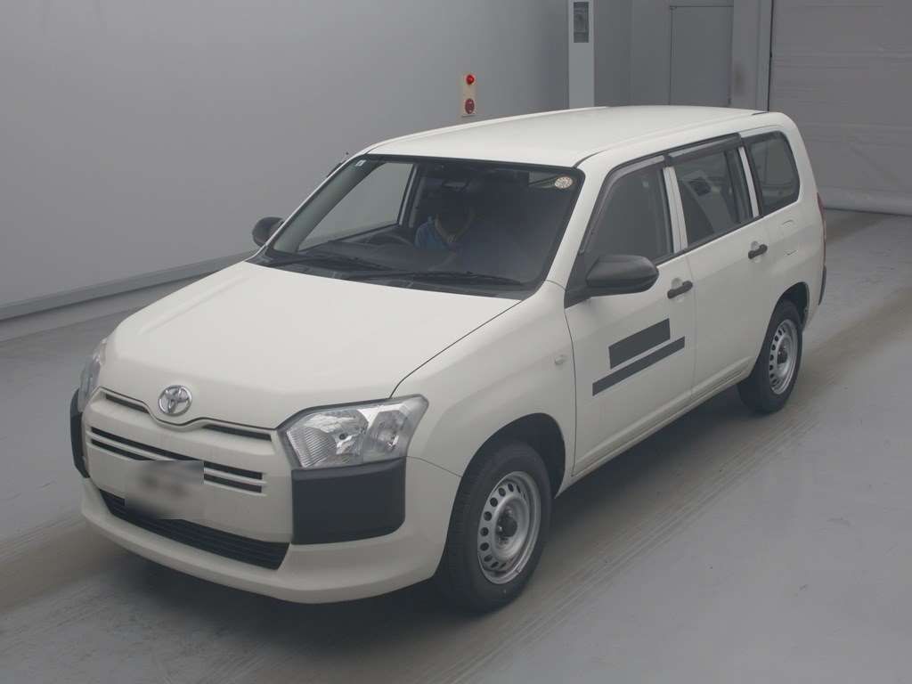 Japan Auction Vehicles 4 2021 Toyota Probox DXコンフォート 4WD auction photo