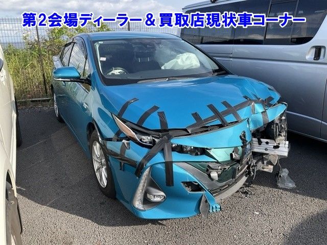 2017 Toyota Prius PHEV Aプレミアム Japan auction vehicle
