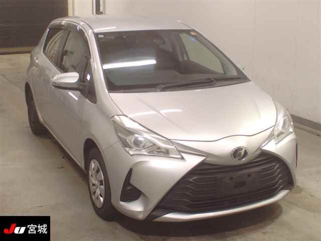 2017 Toyota Vitz Japan auction vehicle