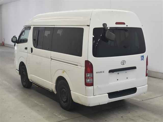 2010 Toyota Hiace DX ウェルキャブ10人乗リ auction photo 2